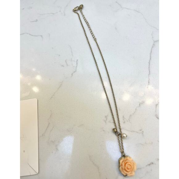 Claire’s Rose Charm Necklace Flower Faux Pearl Romantic Jewelry Cottagecore - Picture 8 of 10